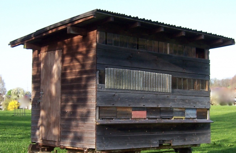 Datei:Bienenhaus.JPG